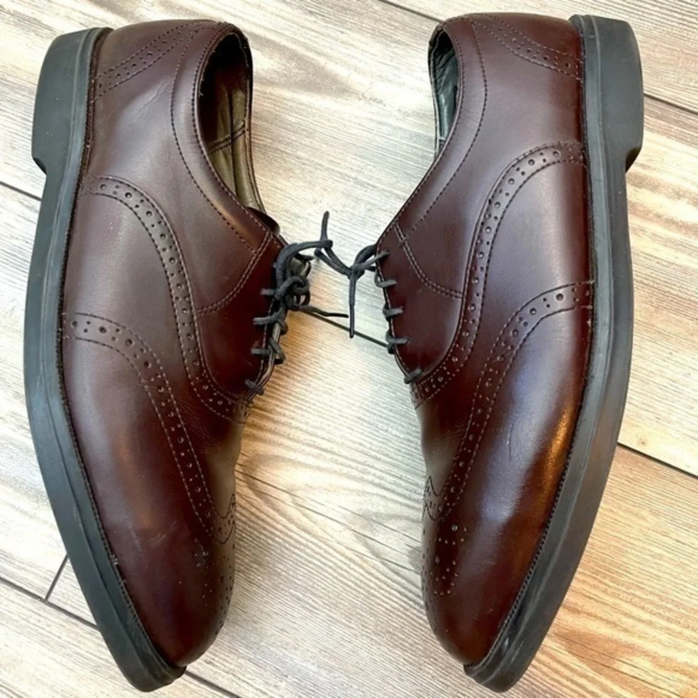 RED WING SHOES Men's Dark Brown Wingtip Dress Shoes, Size 11, EUC